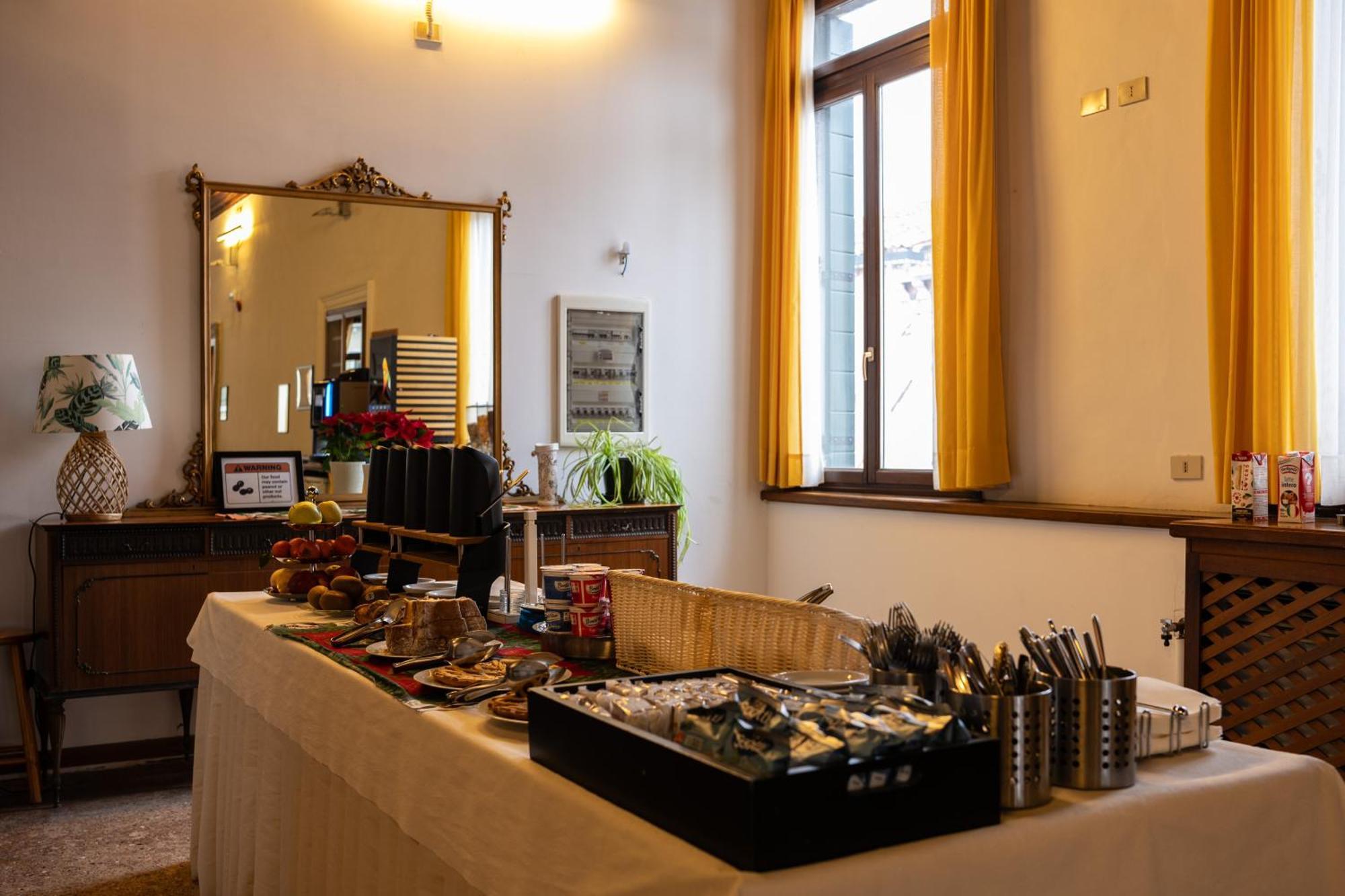 Foresteria Valdese Venezia Kültér fotó